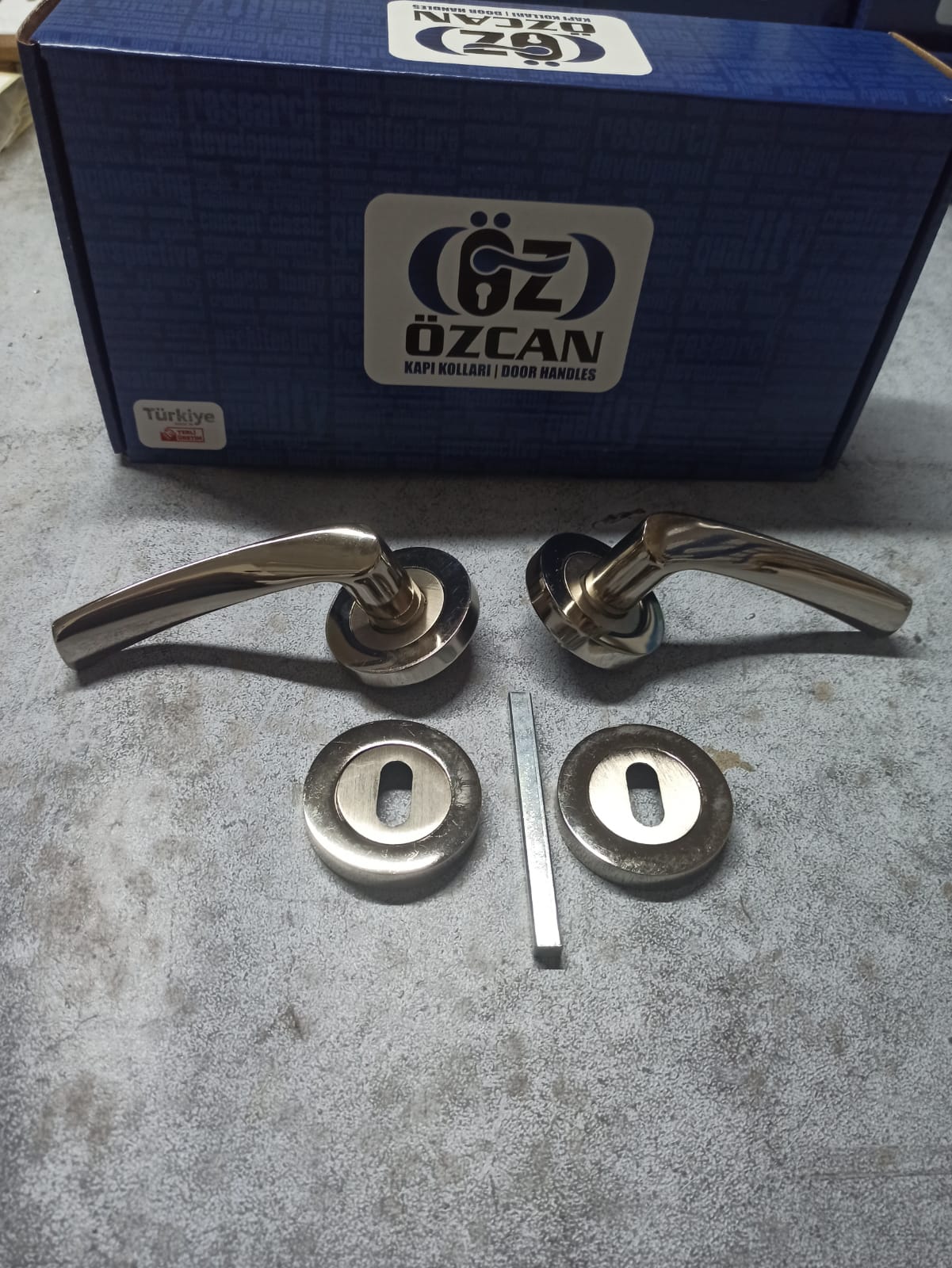 Özcan Kapı Kolları ve Mobilya Aksesuarları